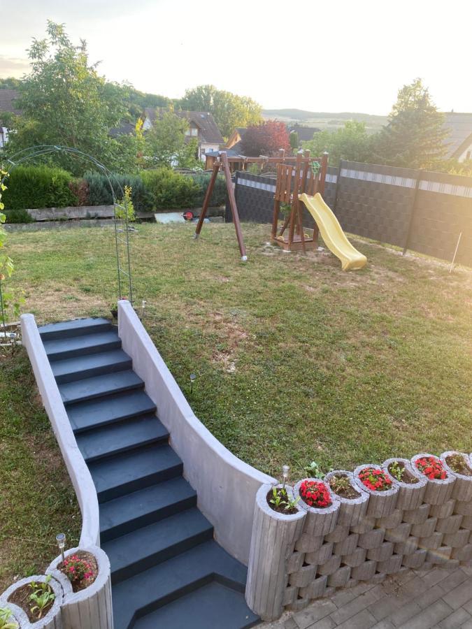 Schoene Grosse Ferienwohnung Im Mittelrheintal Nahe Loreley Bornich Exterior foto