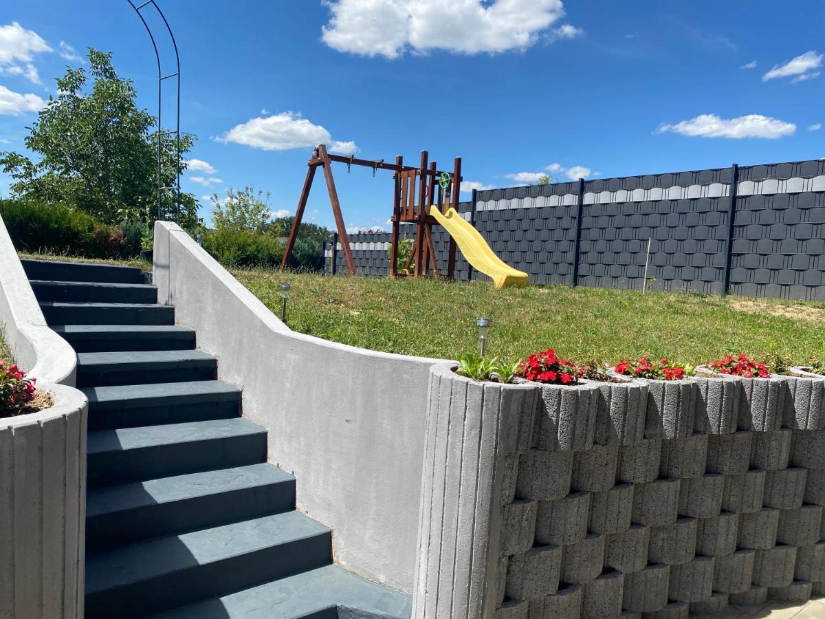 Schoene Grosse Ferienwohnung Im Mittelrheintal Nahe Loreley Bornich Exterior foto